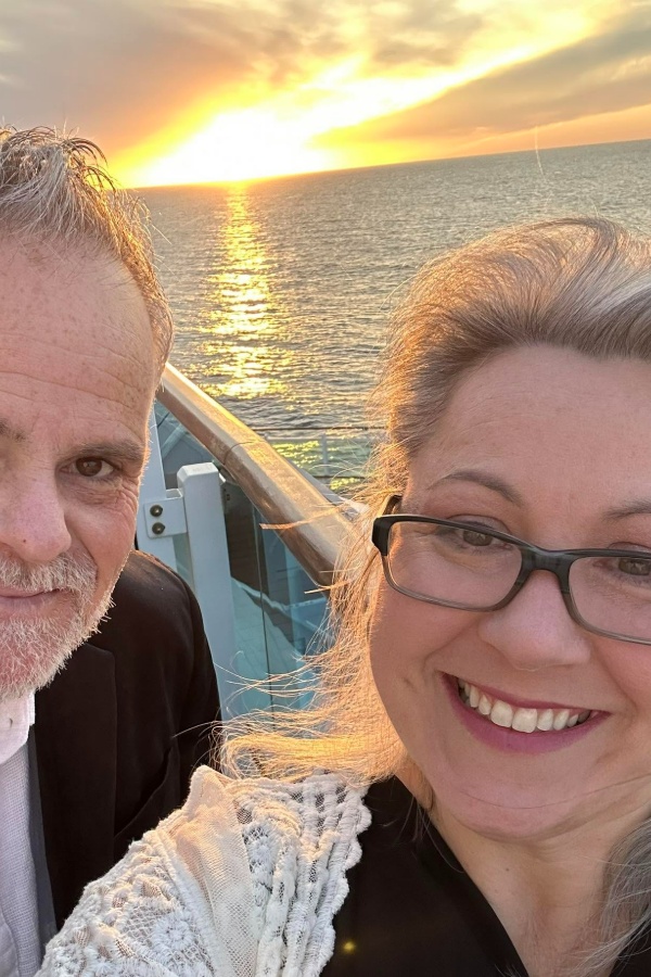 Cruise Brothers Travel Agent Becky Donahue